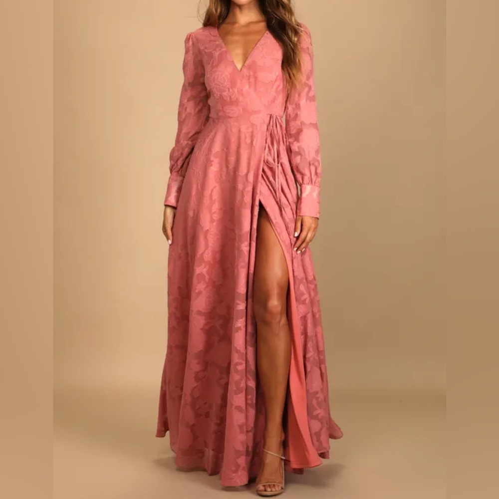 Lulu’s Kept Your Love Rose Pink Floral Jacquard Long Sleeve Maxi Dress Small NWT